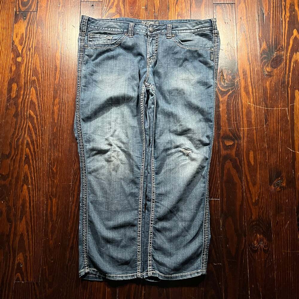 Silver Jeans Co. 40W Distressed Capri Jeans Blue Straight